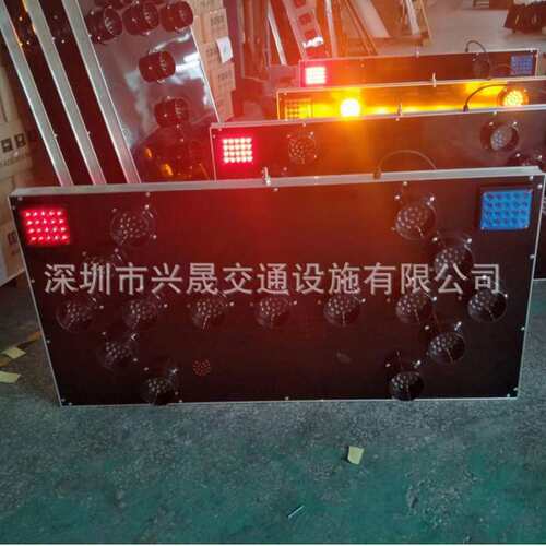 施工车箭头牌厂家现货 工厂 诱导牌1200*400mmLED太阳能诱导牌