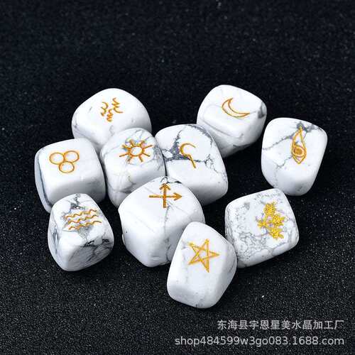 10 Pieces Witch Runes Carved Howlite Gravel Crytsal Reiki He