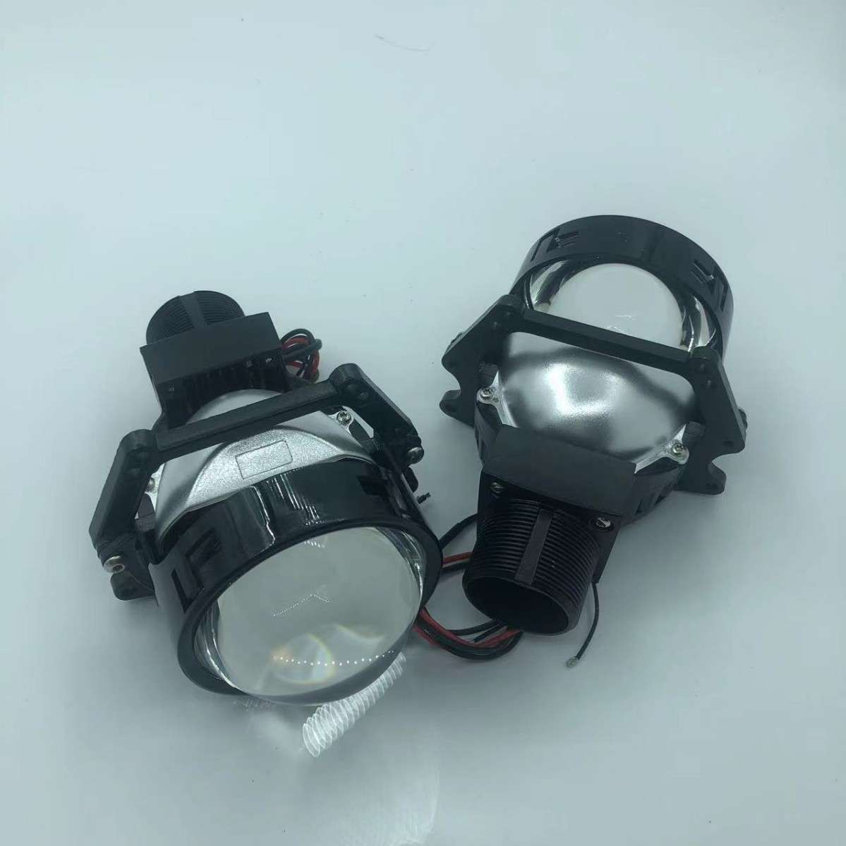 3寸LED双光透镜 65W高清H4灯碗专用高亮度LED双光透镜