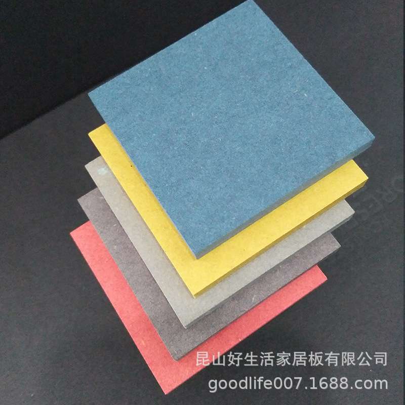 进口密度板 环保E0黑色中纤18mm 墙压板展示道具室内装饰柜体使用