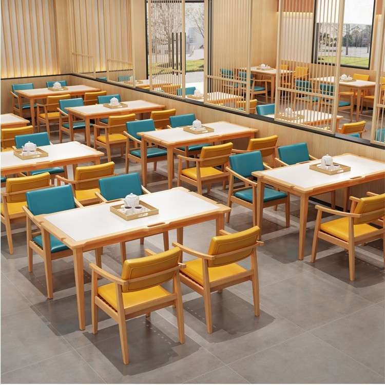 工厂直发养老院餐厅老人桌椅敬老院实木餐桌椅适老化家具公寓桌椅