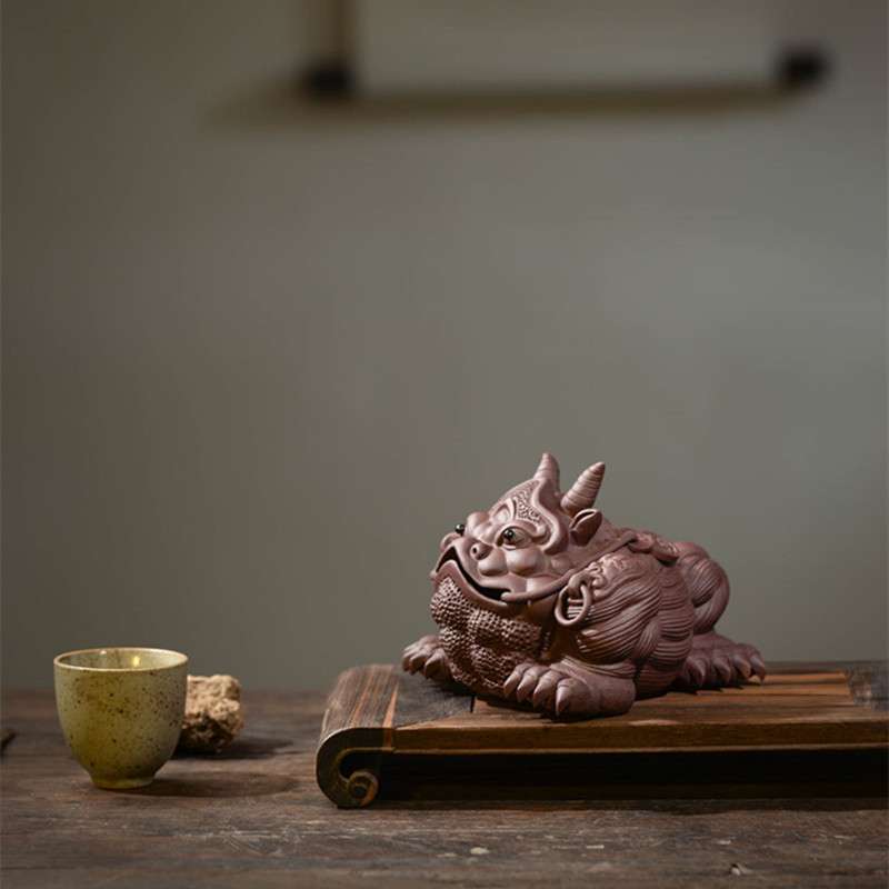 宜兴紫砂茶宠金蟾摆件招财紫泥茶玩三足蟾蜍牛蟾雕塑茶具配件可养