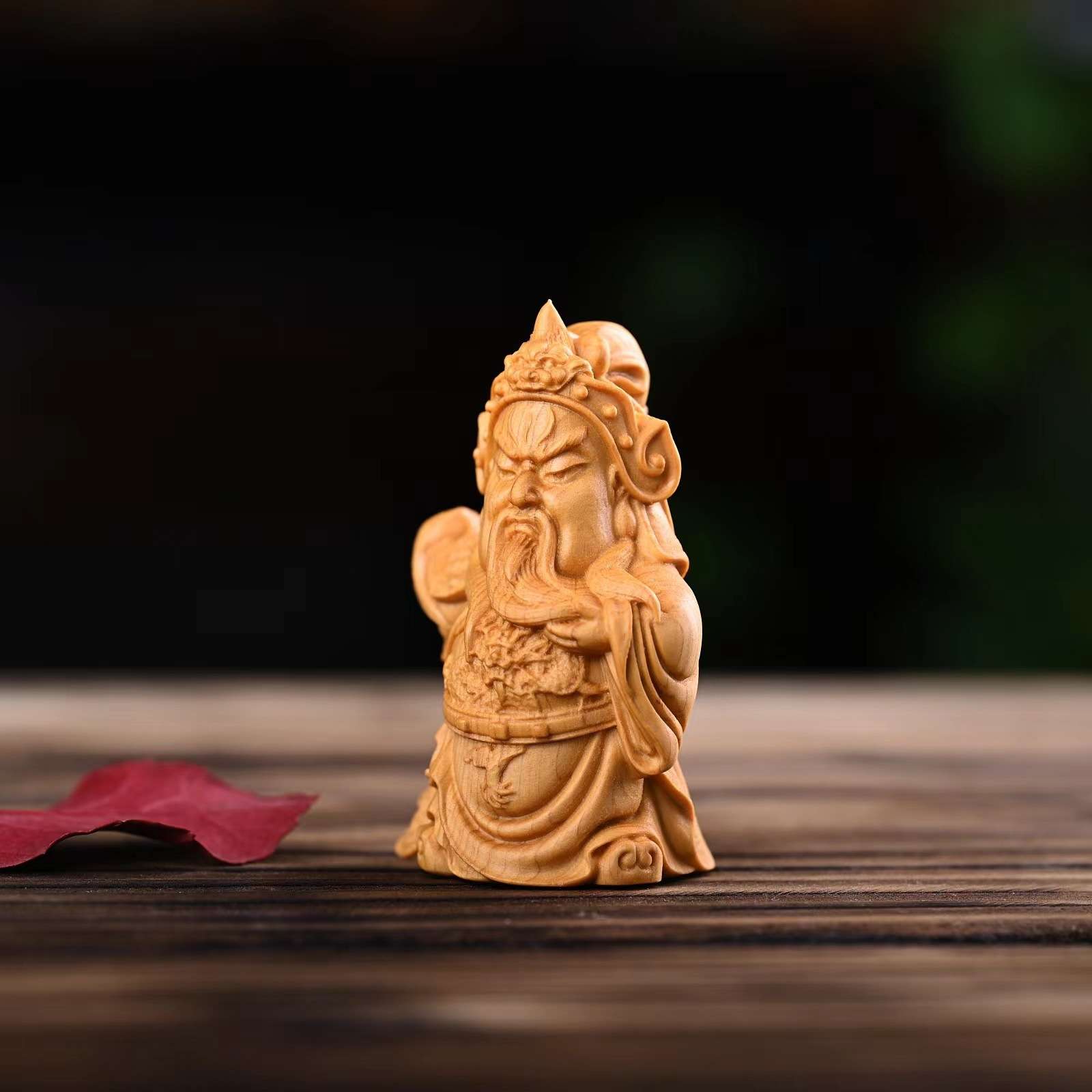 崖柏迷你关公关帝爷武财神关二爷创意摆件手把件地摊直播货源