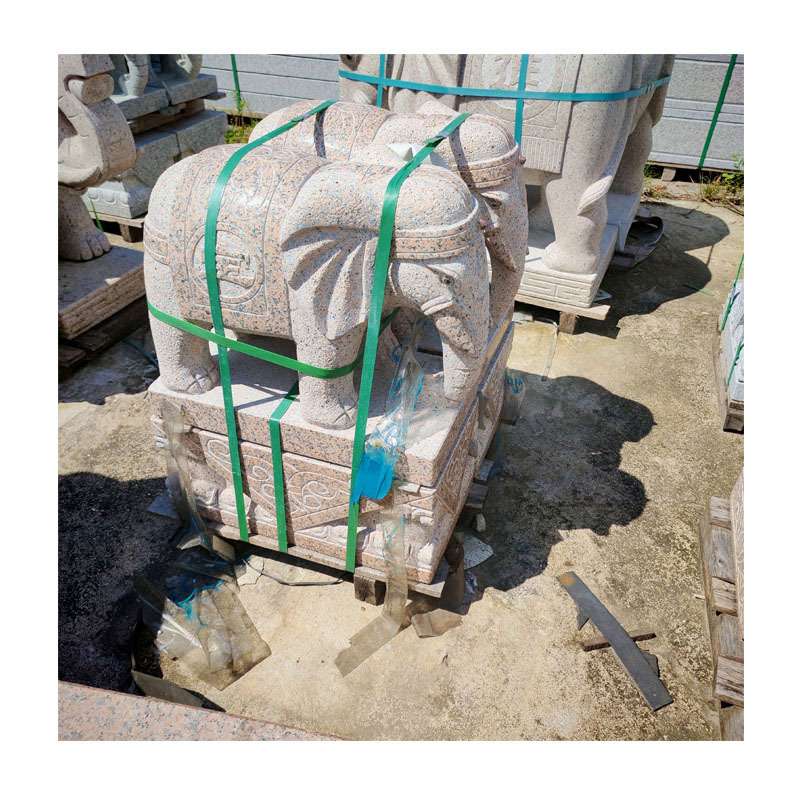 室外大象+黄锈石小象组合装｜别墅公司门口青石雕塑 三象开泰摆件