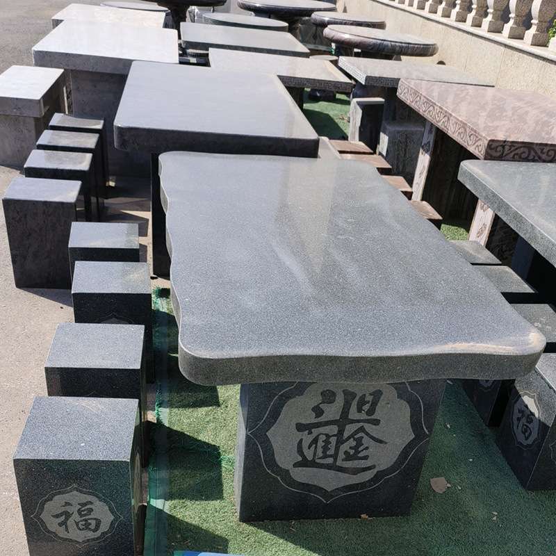 厂货直供花岗岩石桌石凳家装建材装饰公园摆设花岗岩桌凳现货