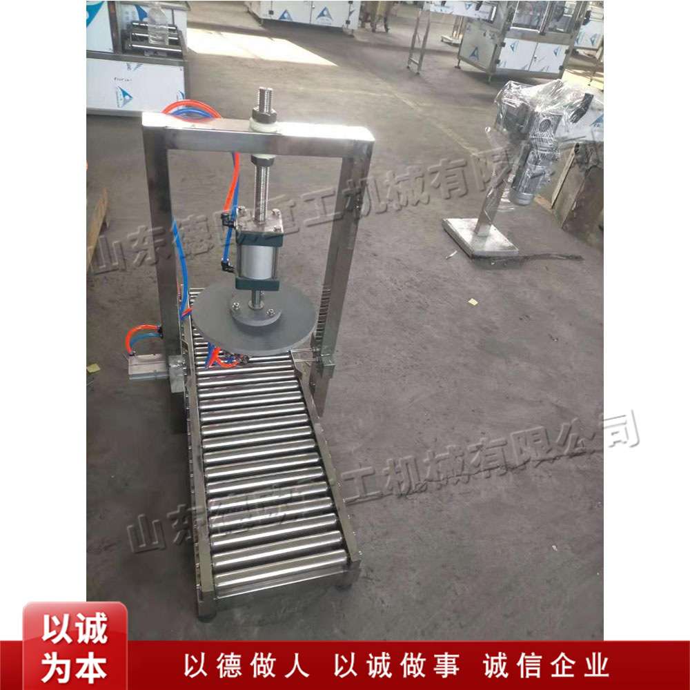 半自动化工桶排气压盖机 日化产品塑料盖封盖机 液压塑料桶压盖机