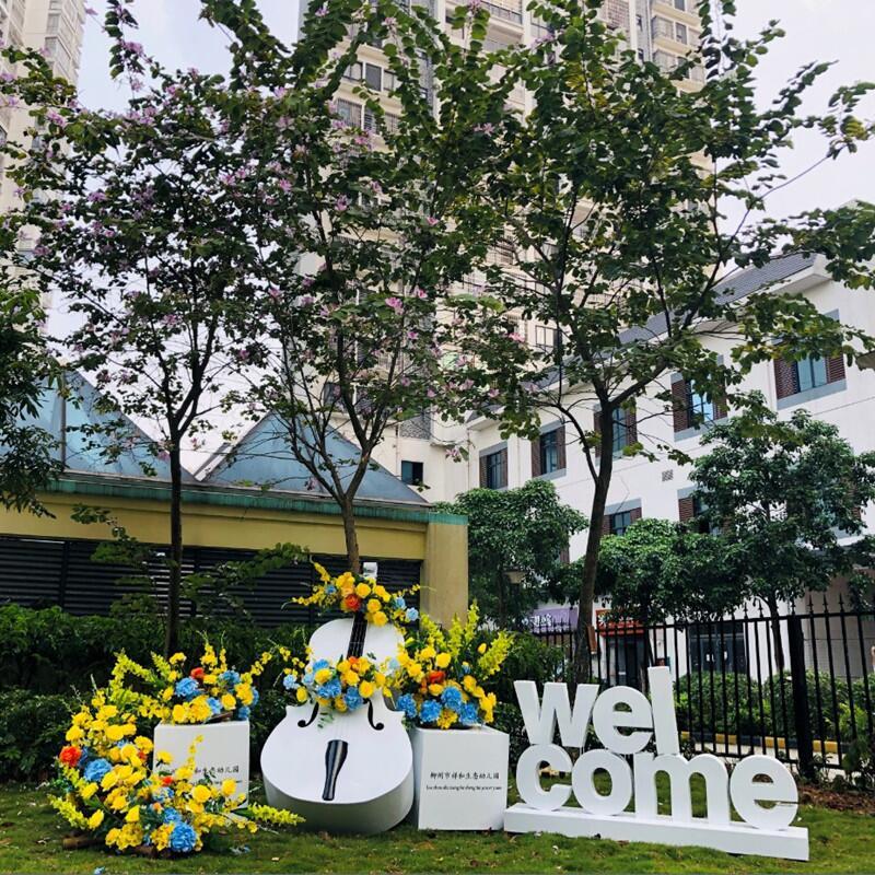 网红打卡户外景观花园庭院造景雕塑摆件金属大提琴简约居家装饰品