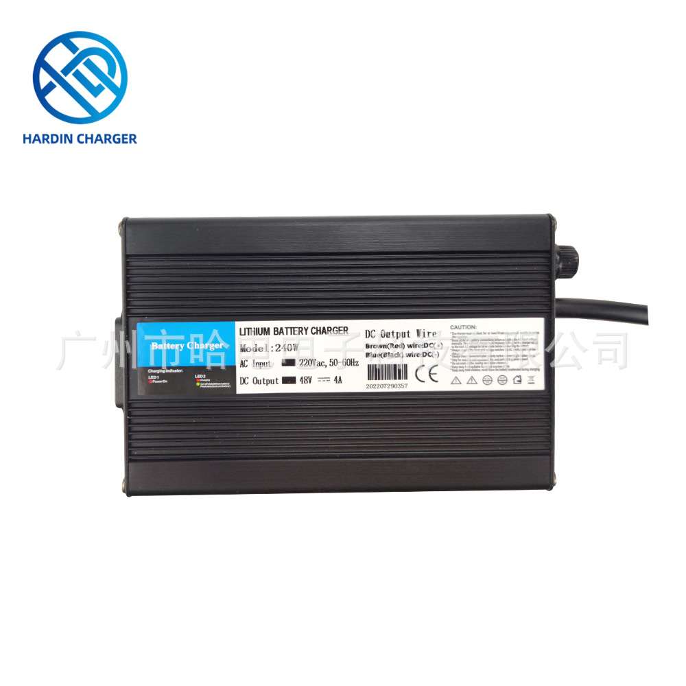 汽车电瓶充电器12V15A(14.6V 16.8V)气垫板平衡车 滑板车充电器