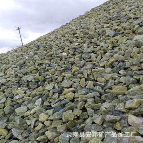 现货供应天然绿沸石建筑铺面用鱼缸多肉园艺专用石头颗粒透气石子