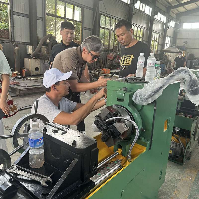8139型螺栓套丝机电动圆钢车牙机多功能钢管螺纹钢筋车丝机厂家