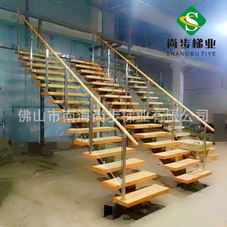 佛山尚步梯业生产玻璃护栏楼梯不锈钢立柱实木踏板扶手等现代简约