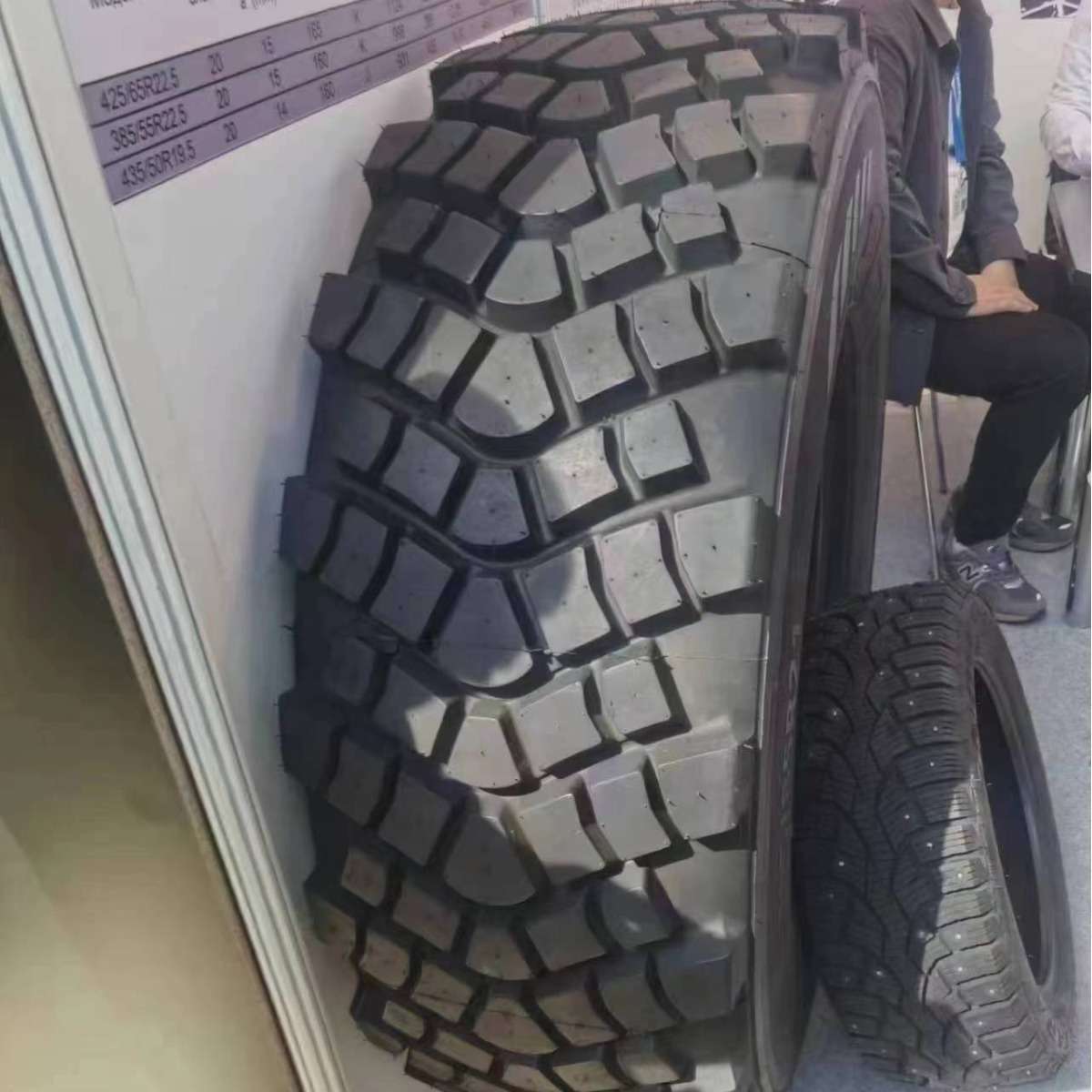 425/85R21 高品质越野轮胎卡车工程轮胎22层级现货工厂直发出厂价