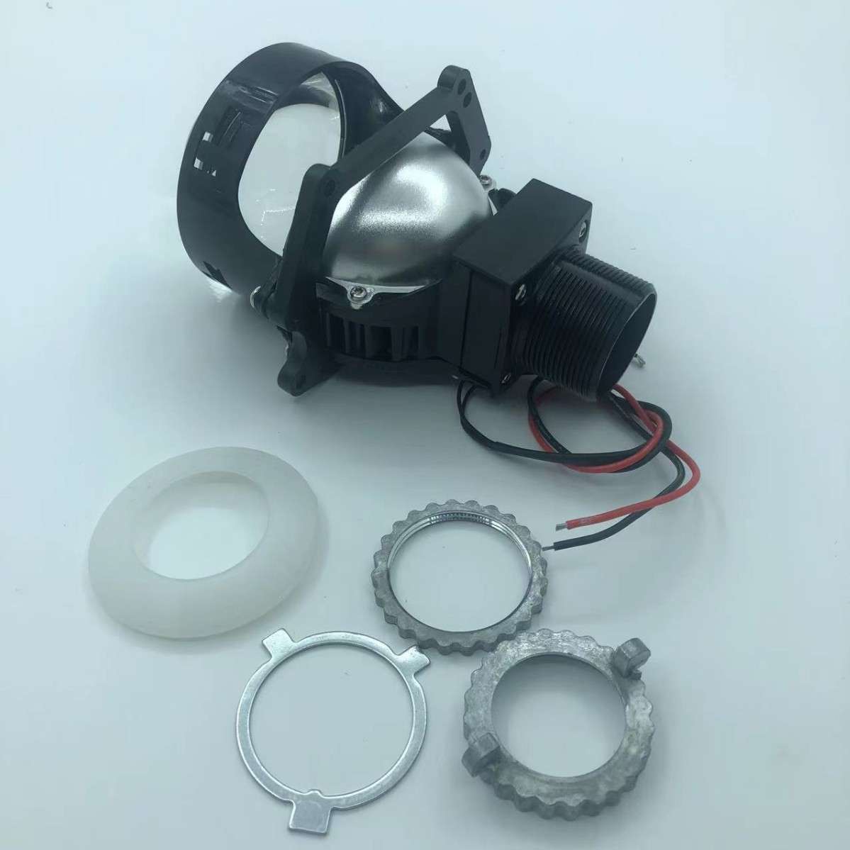 3寸LED双光透镜 65W高清H4灯碗专用高亮度LED双光透镜