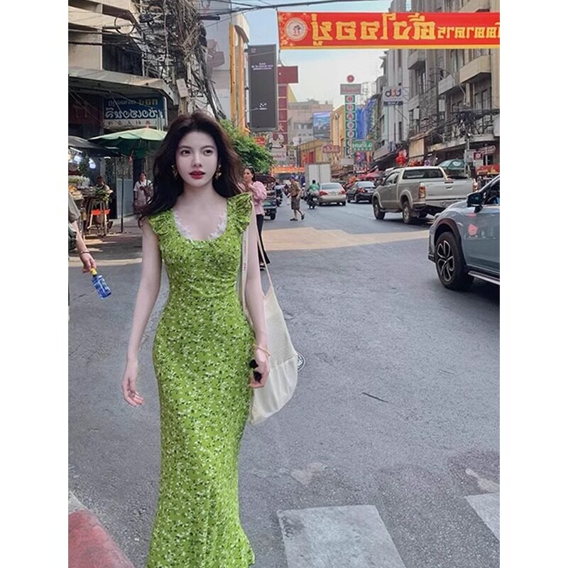法式绿色小飞袖碎花连衣