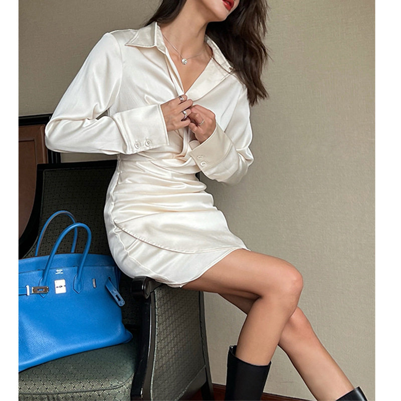 起泡香槟 黑色御姐缎面长袖v领衬衫裙女收腰褶皱显瘦包臀裙连衣裙