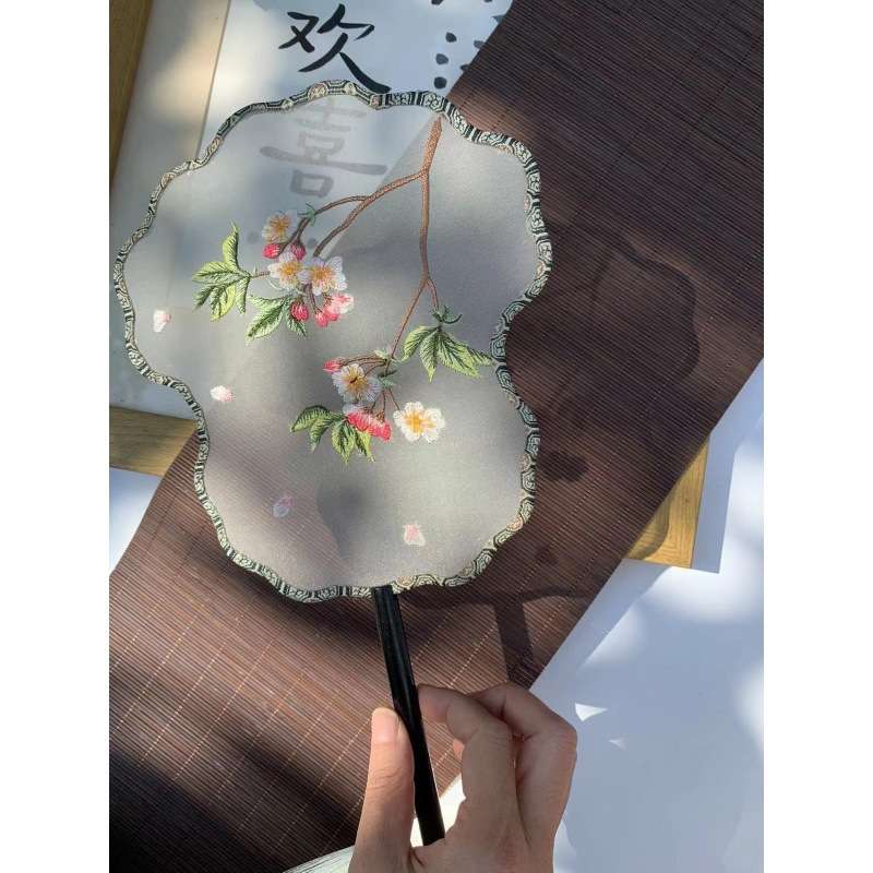 荷塘月韵古扇斋 绣花团扇 中风汉服拍照道具 舞蹈走秀配饰