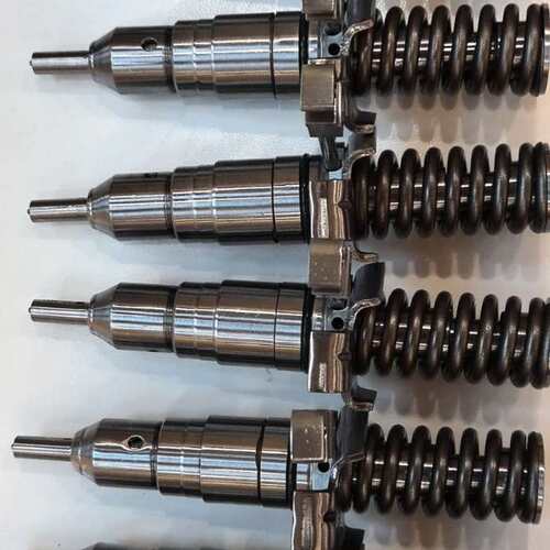 现货销售CATC7发动机喷油器10R-4761 557-7627 328-3585喷油嘴