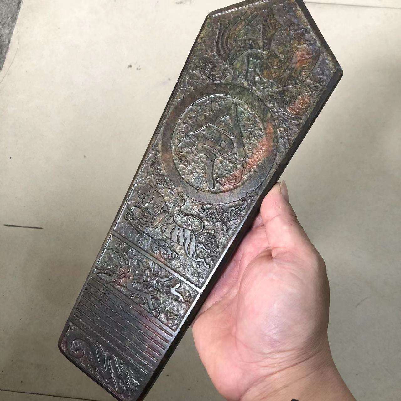 古玩杂项仿古做旧工艺品岫玉雕刻仿古朝板令牌玉圭四兽瑞兽摆件
