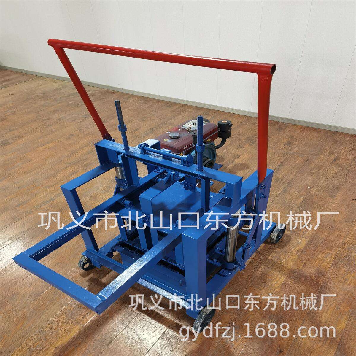 柴油直推移动制作八字植草砖城市道路花园专用水泥空心制砖机