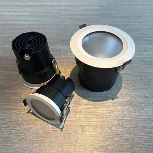 厨房洗手池浴室间防潮led天花灯家用75开孔嵌入式cob防雾防水筒灯
