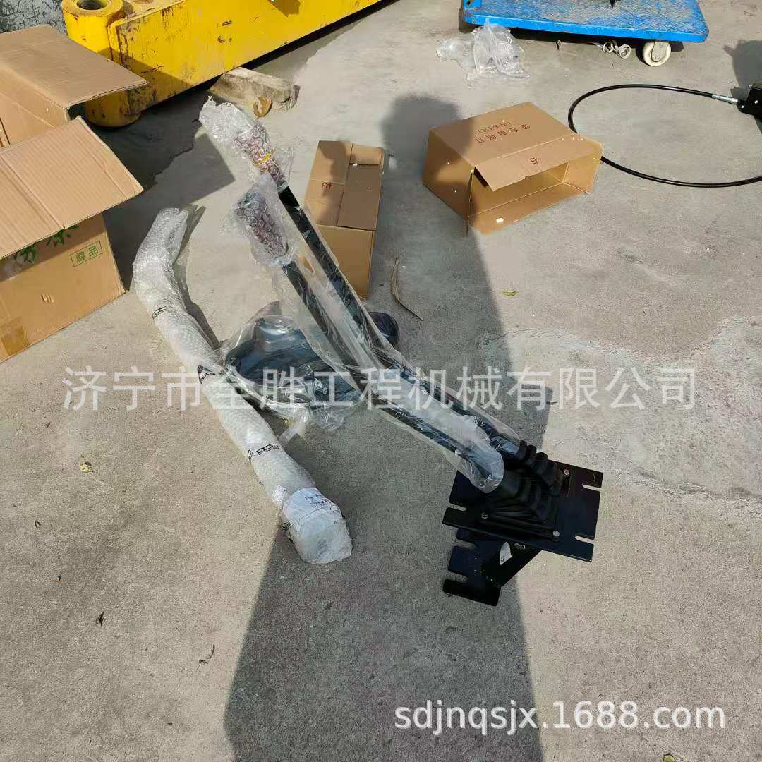 LW500K装载机铲车驾驶室暖风箱总成 铲车变速箱 水箱罩