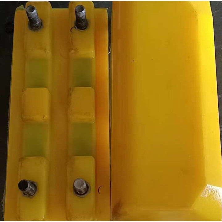 聚氨酯牛筋块 大型挖机履带橡胶块 挖掘机防震缓冲块