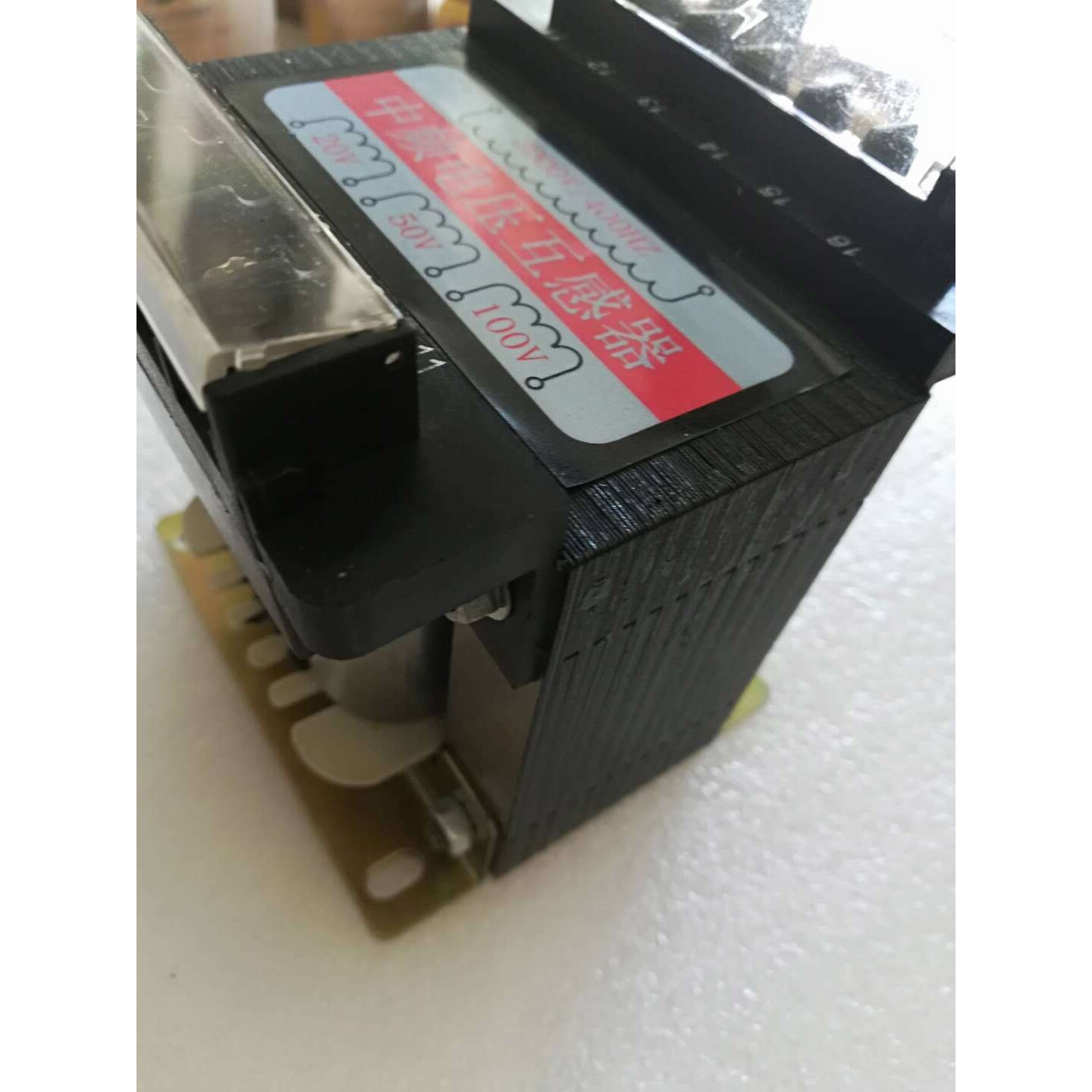 输入3000V输出20V50V100/400HZ中频电压互感器中频电压取样变压器
