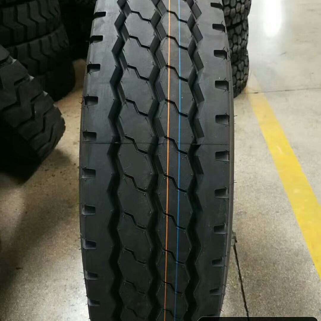 900R20货车重载型轮胎1000R20 1200R20卡车全钢轮胎量大优