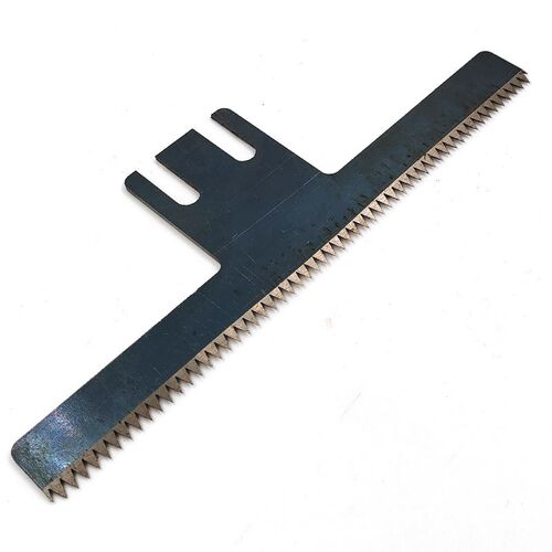 立式包装机T型切刀 长度170mm 厚度1.5mm 孔距20mm切刀锯齿牙刀片