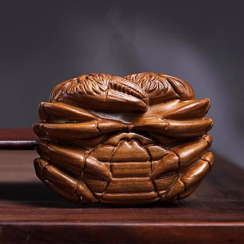 天然绿檀香木螃蟹摆件雕刻木雕螃蟹手把件工艺文玩招财桌面小摆件
