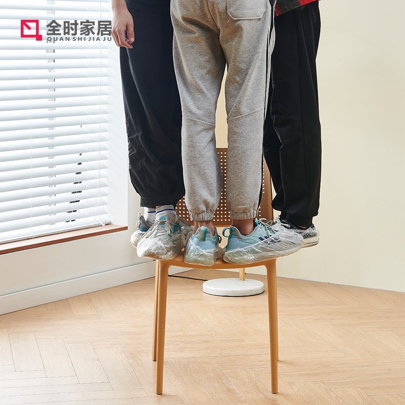 北欧简约塑料椅子加厚家用餐椅可叠放带扶手休闲椅阳台书桌椅成人