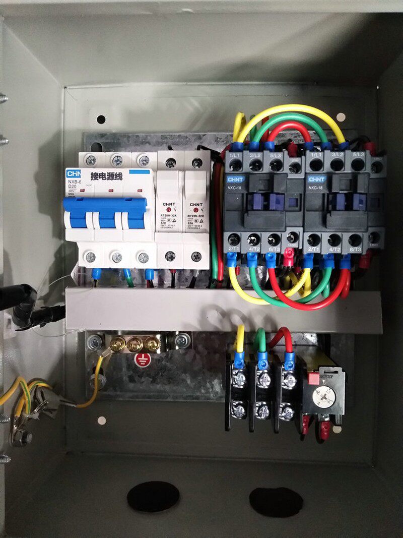定做三相380V正反转控制搅拌卷扬机电机吊机卷帘门倒顺开关配电箱