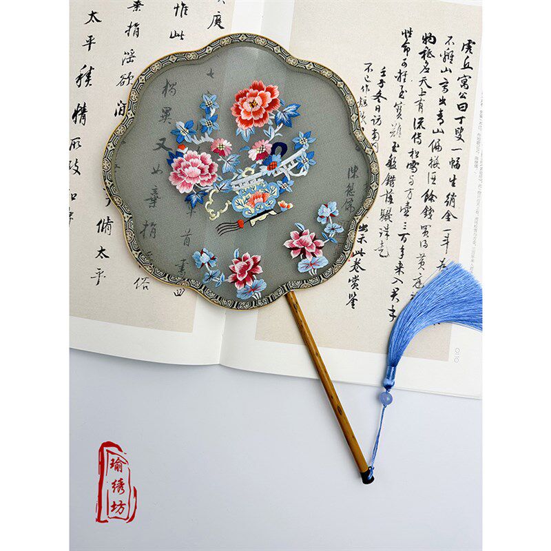 古风纯手工苏绣八瓣梅花形湘妃竹团扇双面绣扇创意摆件汉服装配饰