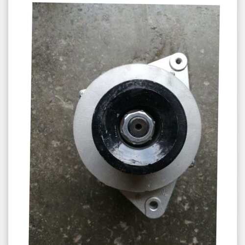 G11-102-04A上柴交流发电机28V36A上海东风G128整体式无刷发电机