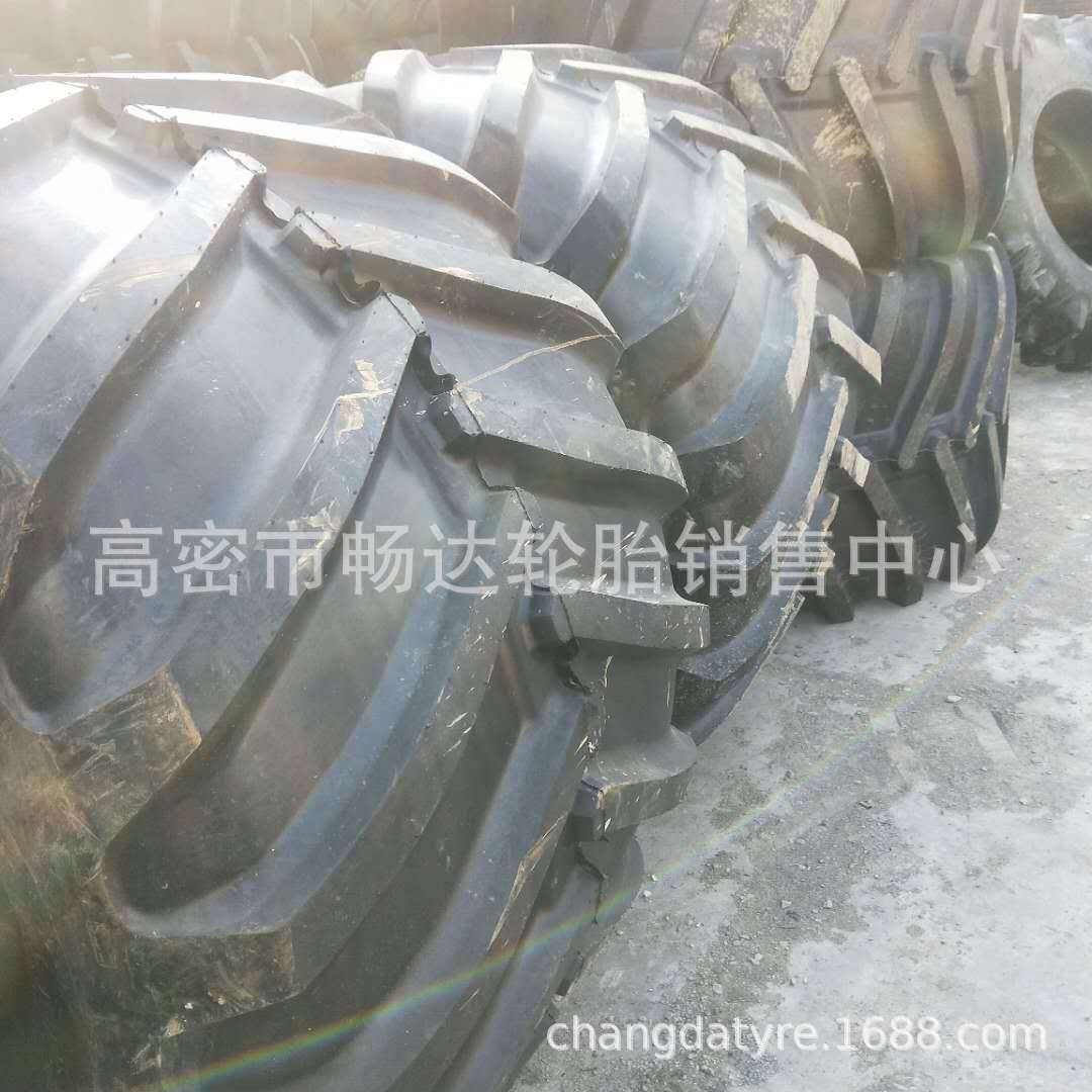 销售66*43.00-25 宽基沙漠防陷轮胎 66×44.00-25