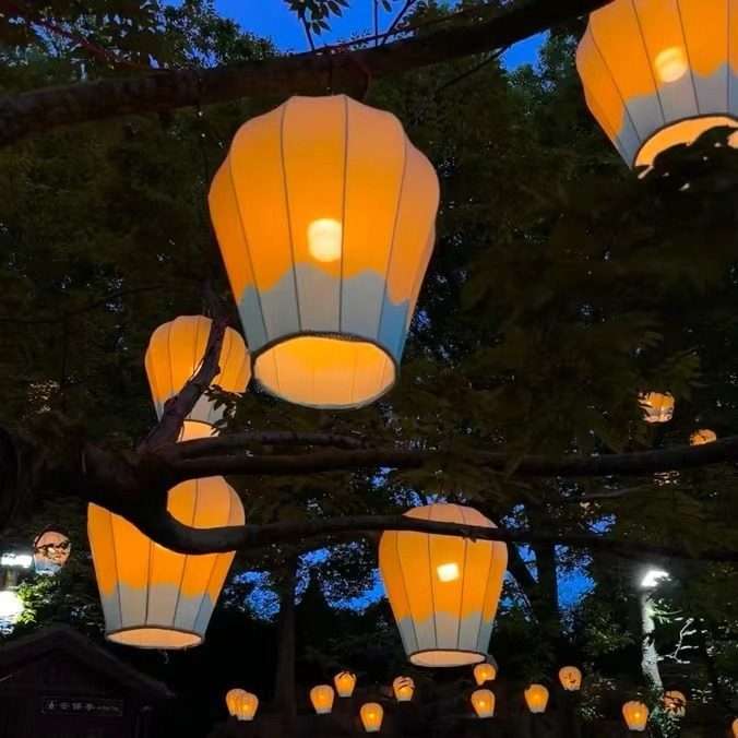 中式灯笼孔明灯户外布艺挂饰花灯走廊冬瓜弹力布宫灯新中式风发光