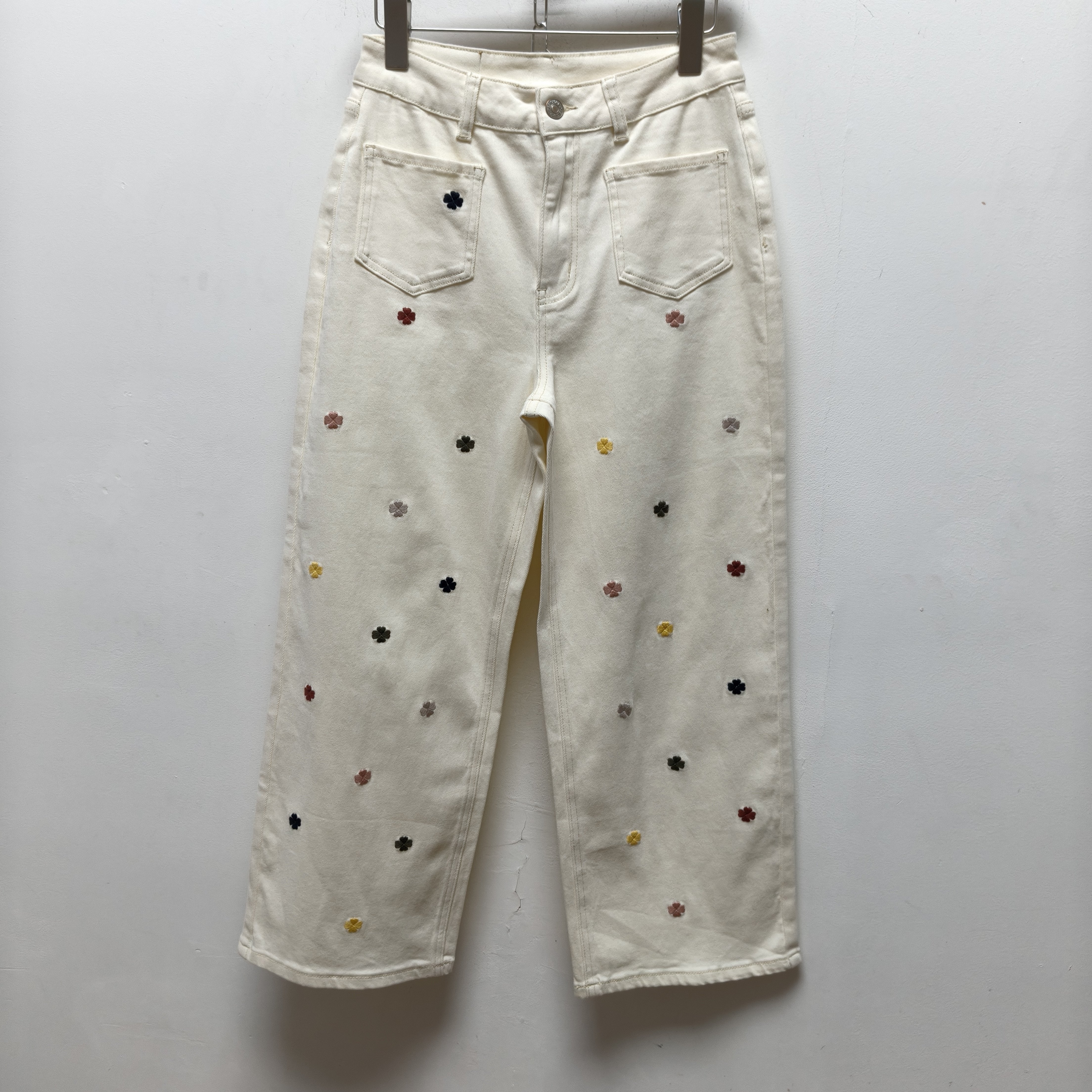 西班牙D系列26春夏新品直筒彩色四叶草刺绣白色8分女士牛仔裤D23图片