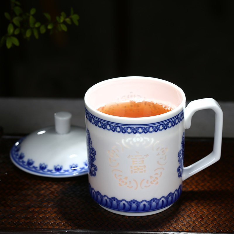 景德镇陶瓷泡茶杯青花玲珑瓷茶杯带盖马克杯子办公会议杯家用水杯