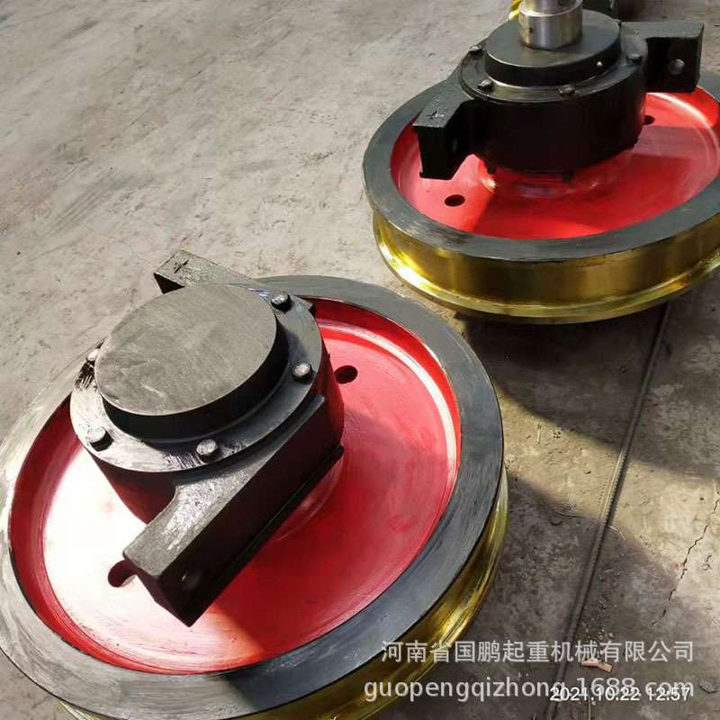 700*180mm双缘铸钢锻钢起重机车轮组龙门吊轨道轮台车电动平车轮