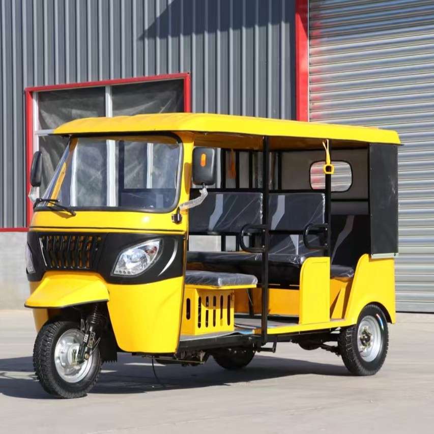 非洲热销嘟嘟车搭载9个乘客200CC水冷发动机燃油拉客三轮车Tuktuk