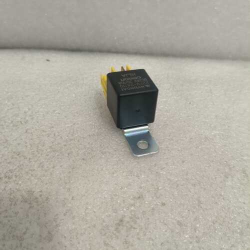 现代215-7c 225-7 455-7 505-7挖机配件保险箱继电器22FV-24110