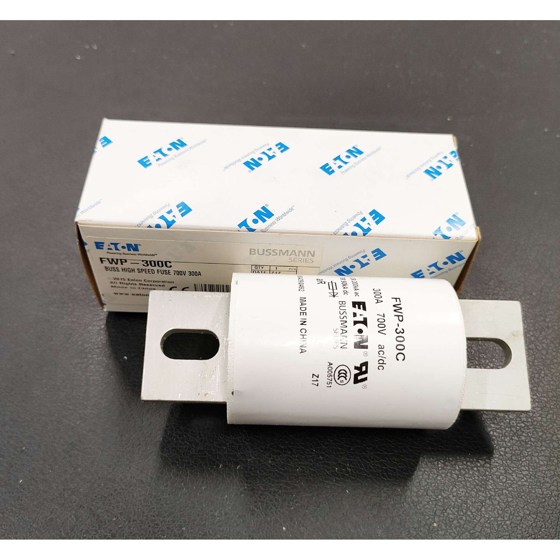 FWP-300C 保险丝 700V 300A 巴斯曼BUSSMANN熔断器