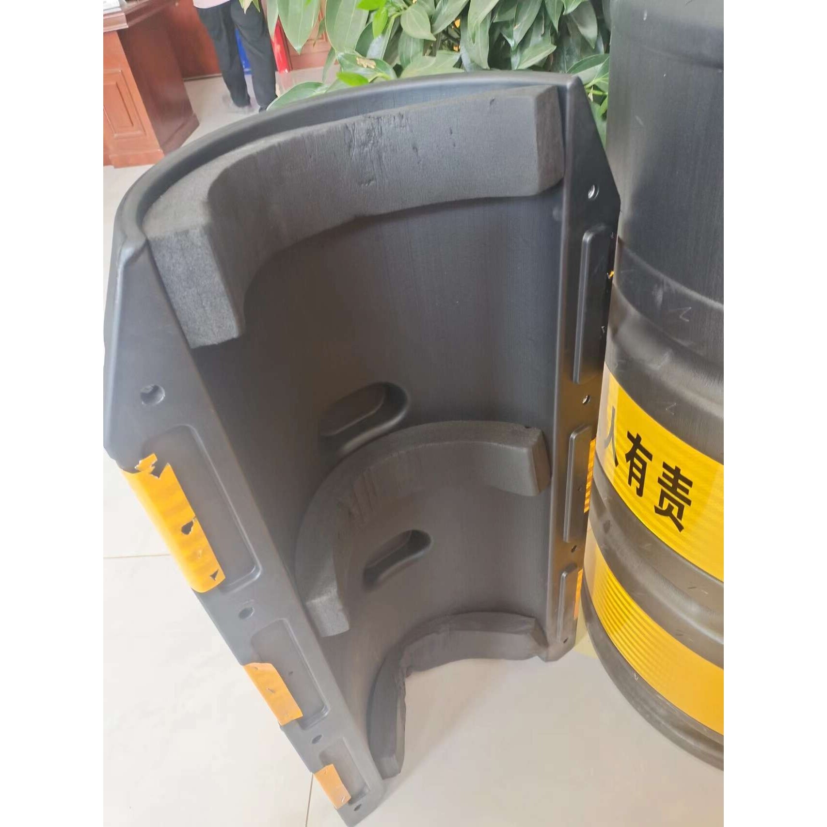 电力电杆防撞桶安全交通圆柱型防撞桶防撞墩带反光膜电杆保护桶