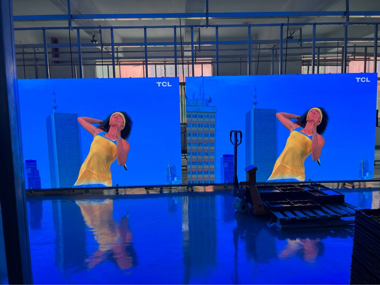 LED全彩屏LED显示屏EMC一体机触摸屏硬连接超薄显示屏高清屏