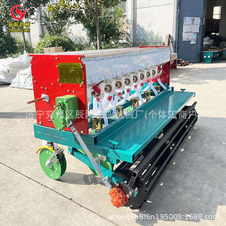 黄豆旱稻小麦播种机小四轮带施肥平土起梗圆盘多功能9行播种机