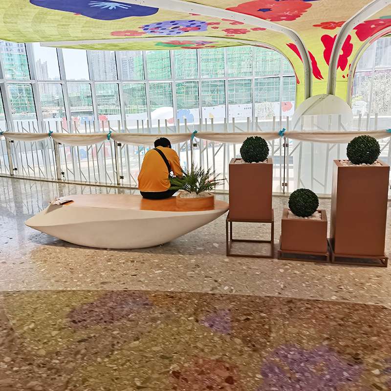 巧工坊玻璃钢座椅商场美陈异形快艇椅户外广场公共区休息坐凳商用