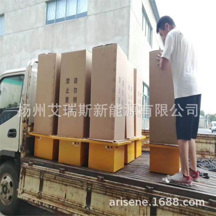 太阳能交通指挥假人 玻璃钢光控摇旗机械人 交通安全员施工机器人