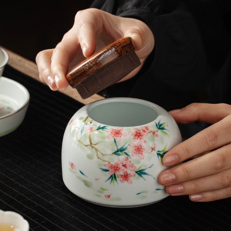 手绘桃花茶叶罐精品高档陶瓷防潮密封储存罐家用定制茶叶收纳盒