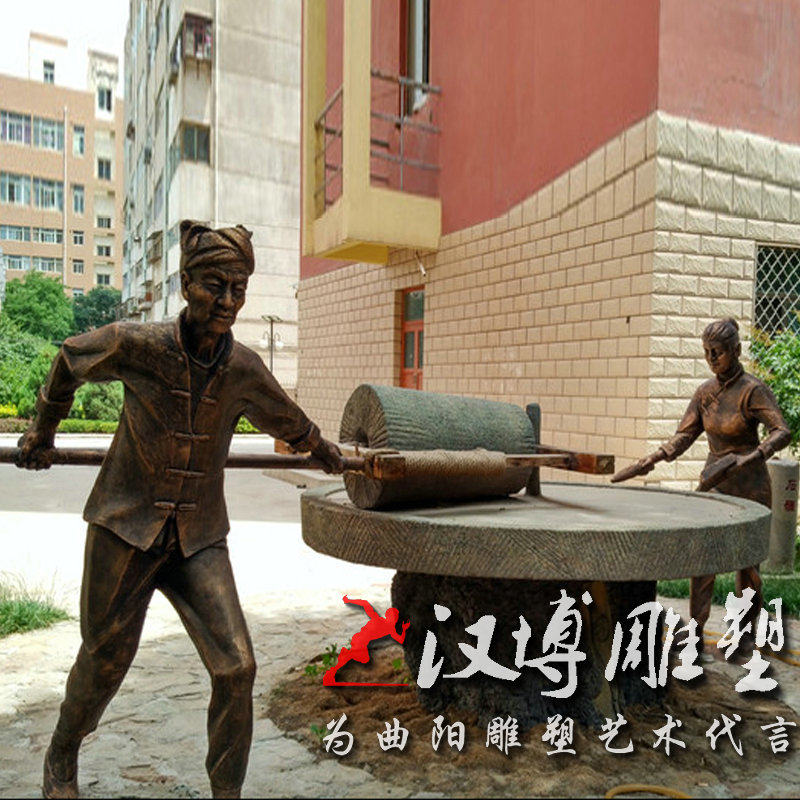 玻璃钢仿铜人物雕塑景观园林铸铜踩水车场景雕塑铜雕人物可定制做