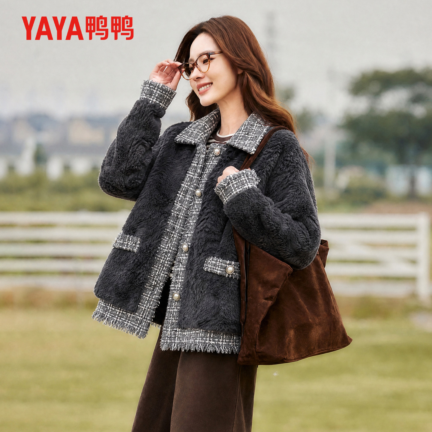 鸭鸭羽绒服女宽松显瘦羽绒外套秋冬出行御寒女装简约大气百搭上衣